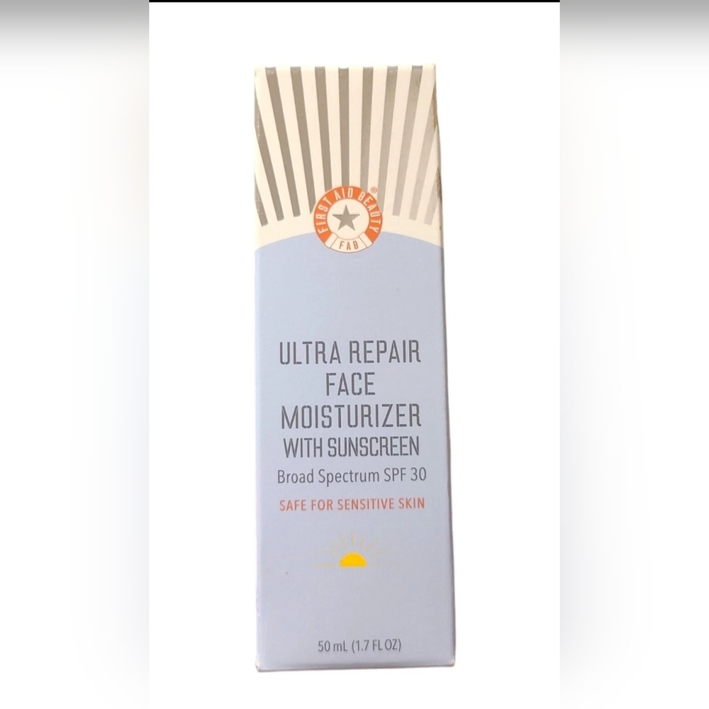 First Aid Beauty Ultra Repair Face Moisturizer with Sunscreen SPF 30 50ml/1.7 Oz